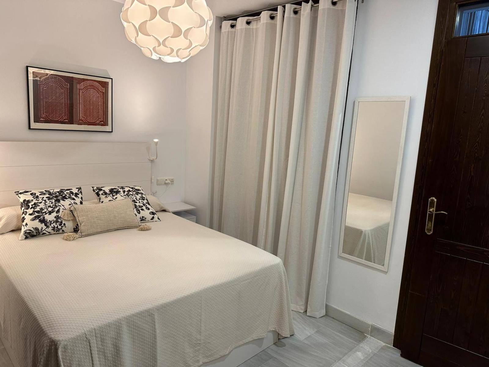 Casa De Eugenia Appartement Málaga Buitenkant foto